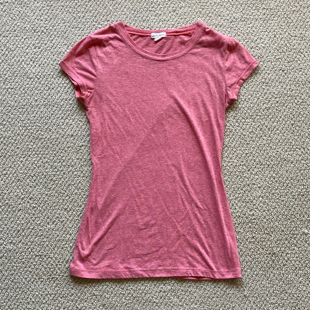 Zenana Outfitters Women’s Fitted T-Shirt Crew Neck Blouse Pink Orange Size Small